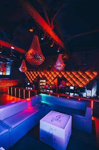 1810 Apero Club à La Talaudière