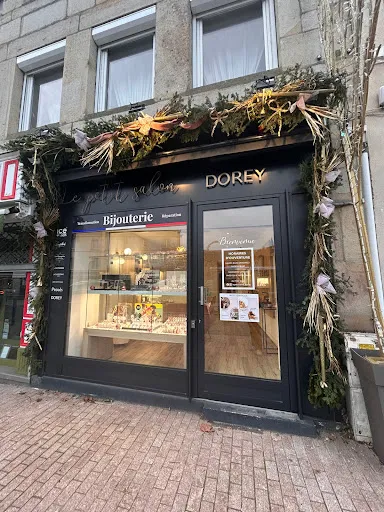 LE PETIT SALON à La Talaudière